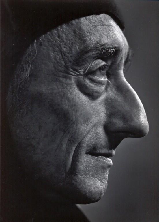 jacques-cousteau-c-1972-photo-yousuf-karsh.jpg.d73bebf2b4b089f69591e191ae7e0abc.jpg