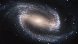 Hubble2005-01-barred-spiral-galaxy-NGC1300.jpg.32ad1ea11d77d52b19a18308f1450dcd.jpg