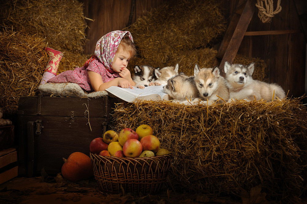 800xevayasia-with-puppies-001.jpg.26bedc01d43295d5a5ac0740a439d7cb.jpg